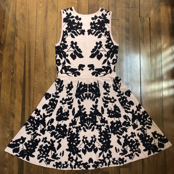 Eliza J Stretch Summer Dress - Picture 2 of 3